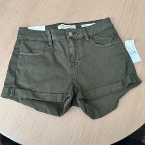 Bullhead Green High Waist Shorts